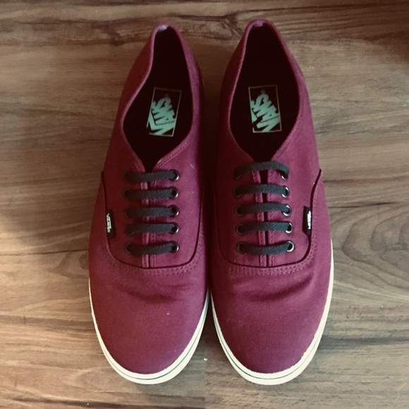 vans authentic lo pro maroon